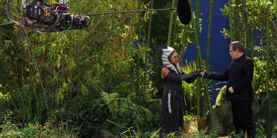 Luke-and-Ahsoka-in-Book-of-Boba-Fett-BTS-1