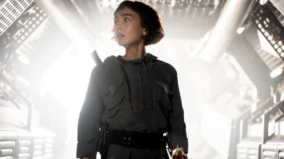 ALIEN: EARTH Spoilers: Check Out Episode 3's Intense Xenomorph Vs. Hybrid Fight Scene