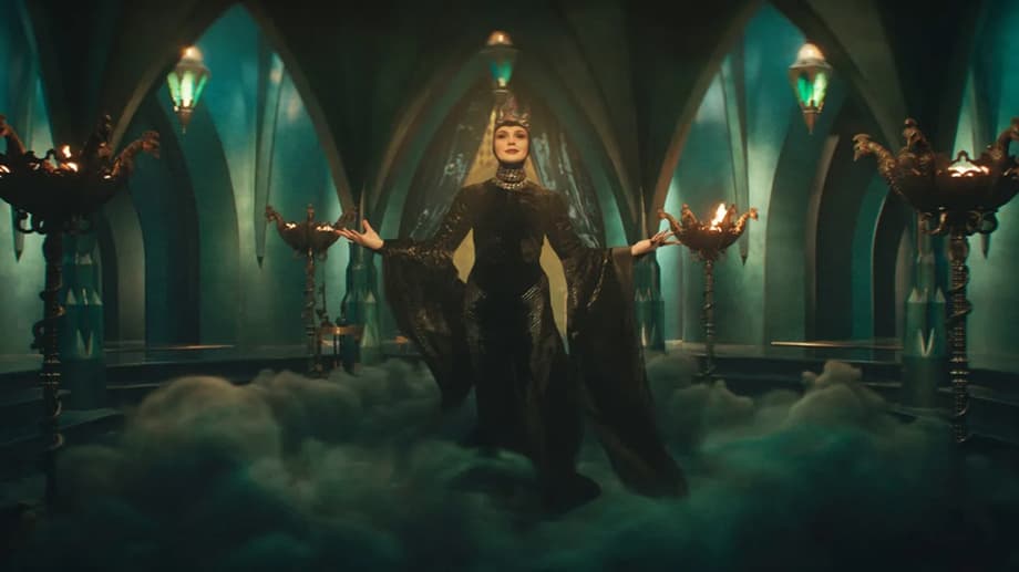 SNOW WHITE Star Gal Gadot Says She’d Love To Return As The Evil Queen In A Potential Spinoff