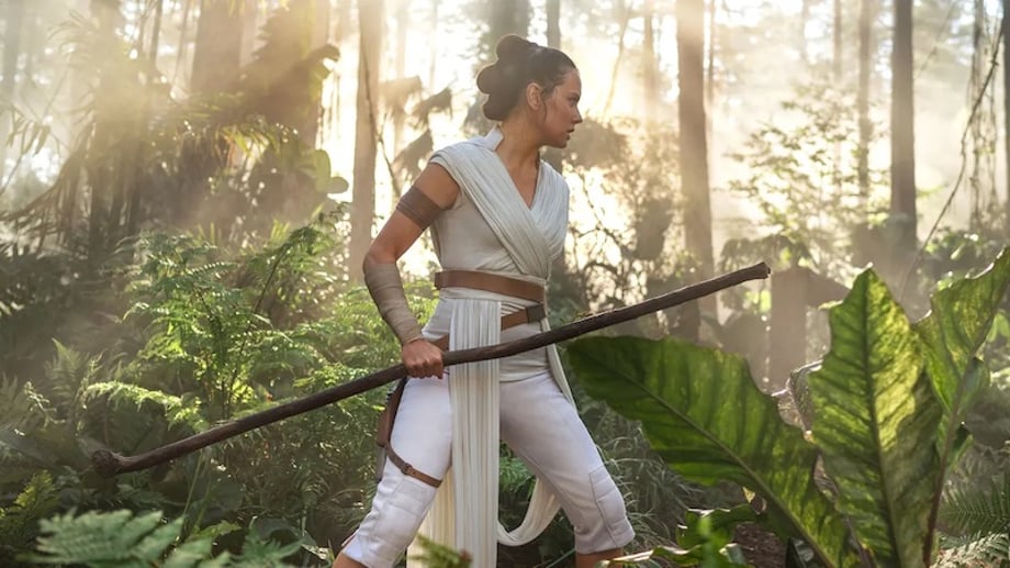 e5e2b77a3474bd316867574904ad6bdb23-18-rey-parents-rise-of-skywalker-2x-rsocial-w600-copy