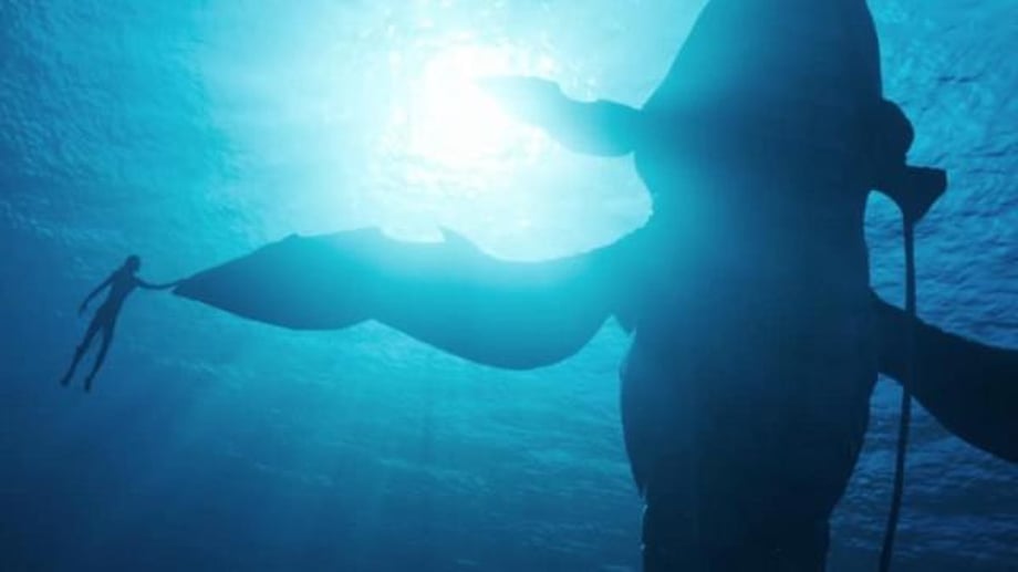 AVATAR: THE WAY OF WATER Star Sam Worthington Struggled With A "Fear Of Dying" Shooting Underwater Scenes